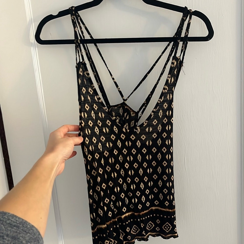Criss cross back tank tribal pattern